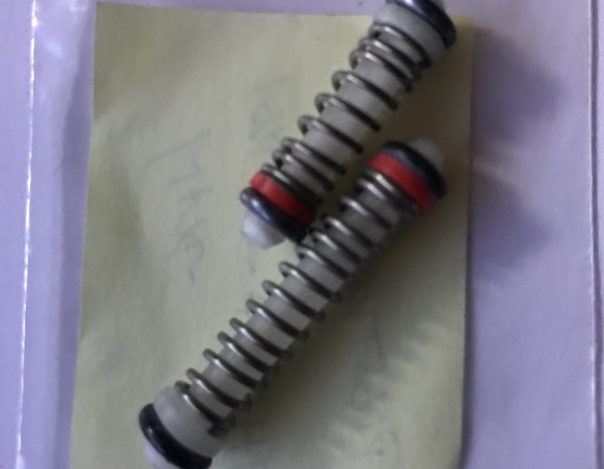 Piestiky na postrekovač THEMA 2ks ( krátky, dlhý)