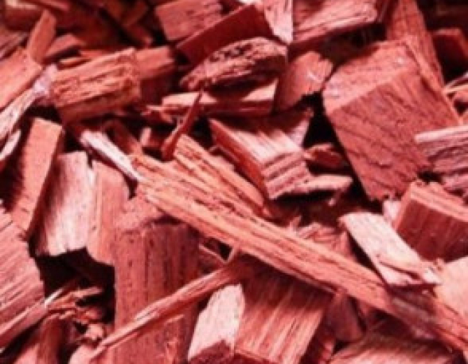 Floria Dekoračná štiepka červená 70l